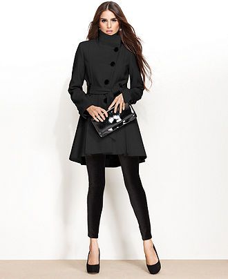 SteveMadden_Col's tweet photo. Para la temporada #Fall2015: ¿Blanco o negro? https://t.co/zVFBxeI5uc
