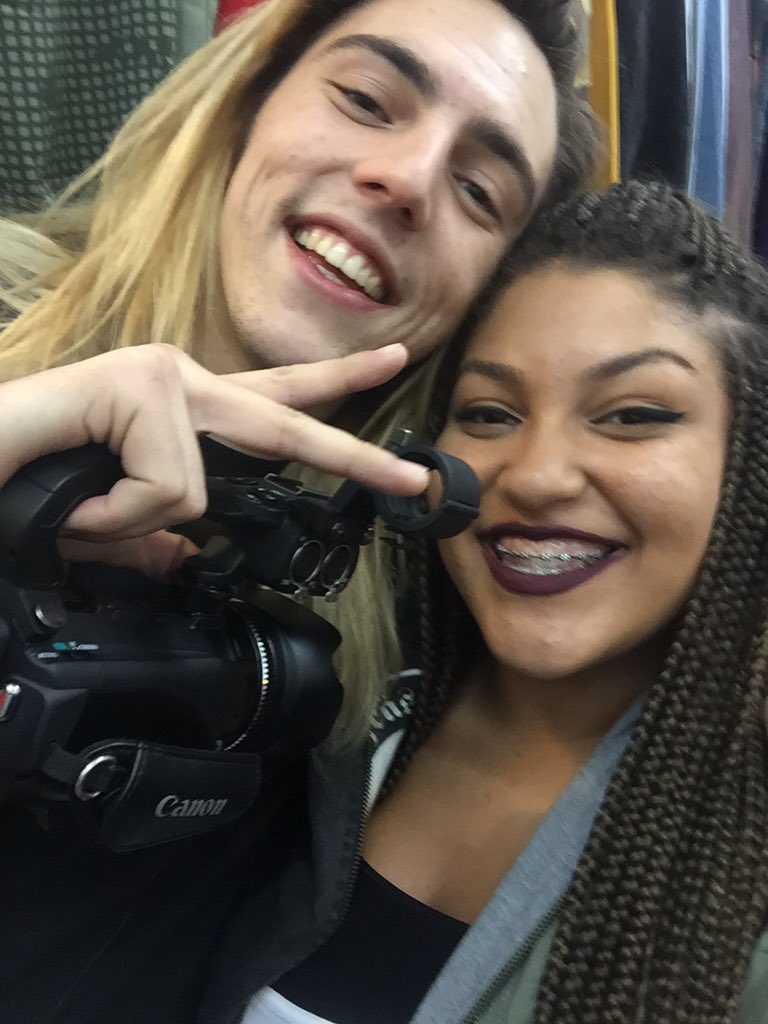 TSUNAMlKY's tweet photo. I'm just like maxx is the loml https://t.co/ETRGKAXeLE