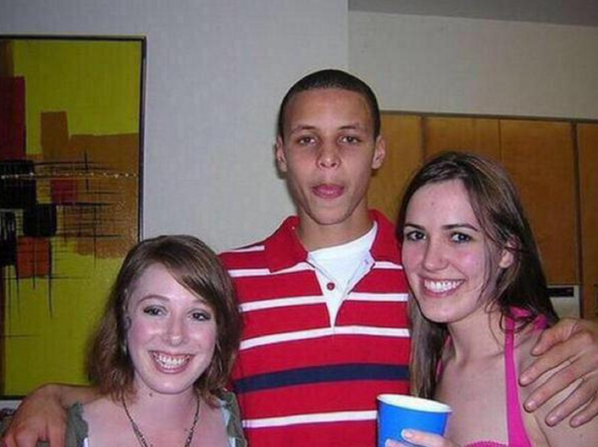 MeninistTweet's tweet photo. Steph Curry been hitting 3s his whole life https://t.co/jN37KZ5xRJ