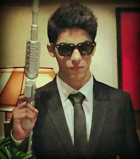 HAPPY birthday Aryan Khan 