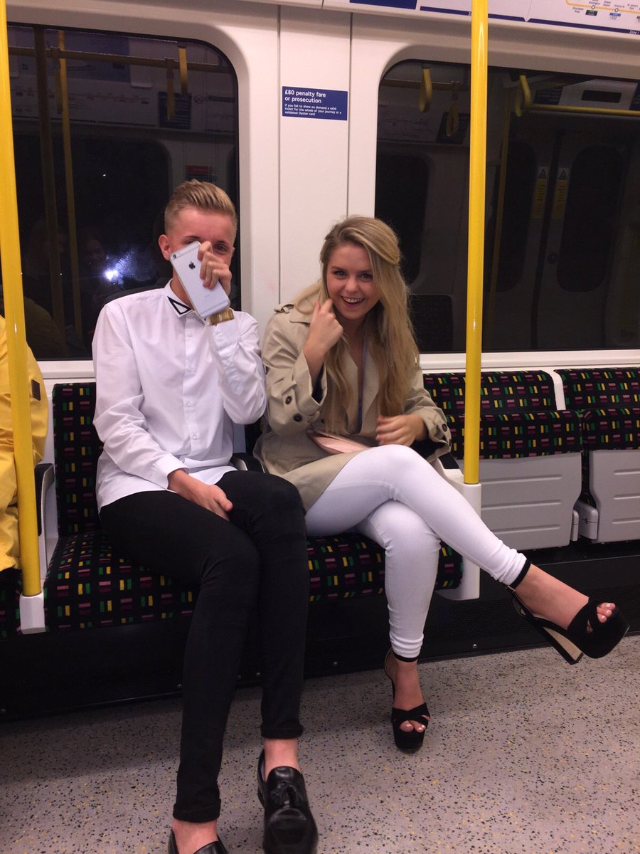 hanadlington's tweet photo. Happy birthday @Owen_Harding ly can't wait to see you xoxo https://t.co/5JUcFgUJAa