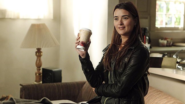 Happy 36th birthday to star Cote de Pablo! 