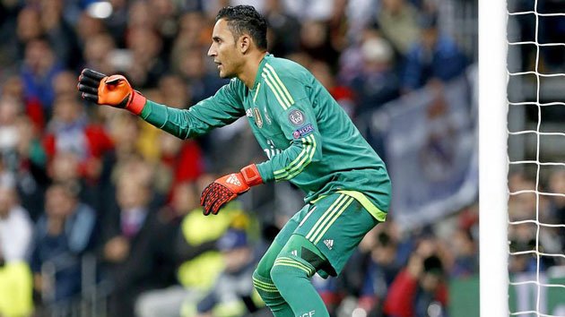 marca's tweet photo. Cuidados intensivos para Keylor https://t.co/VJoJM5Rdzk https://t.co/rM1yzmzIsp