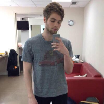 FLmodelhelp's tweet image. Name: Luke hemmings
Age: 19
Used often
Where to find: Google images