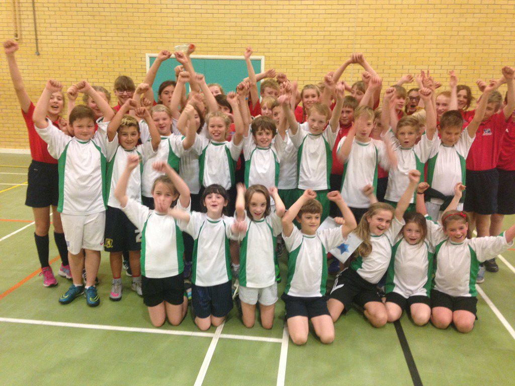 PE_Whitbyschool's tweet photo. @SportshallUK Whitby primary indoor athletics today.winners Stakesby. @EastWhitbyCPS @AiryHillPrimary @RyeWhitbySSP https://t.co/5zYT2YKujR