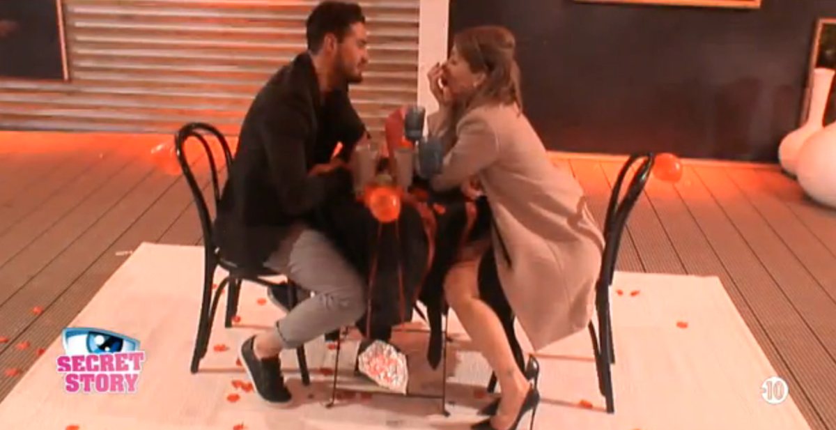larueofficiel's tweet photo. VIDÉO Secret Story 9 : Emilie "Tu es ma plus belle rencontre" #SS9 #SecretStory https://t.co/3kD2GNqjlt https://t.co/4qaam7uyky