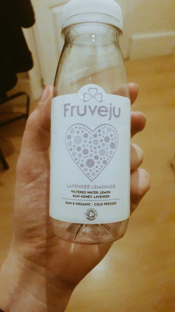 Dane_cdm's tweet photo. This is what I call #reallemonade @fruveju You must try this tasty lemonade! Thanks @lingerielab #lingerielablaunch https://t.co/FRoNdfEvAU