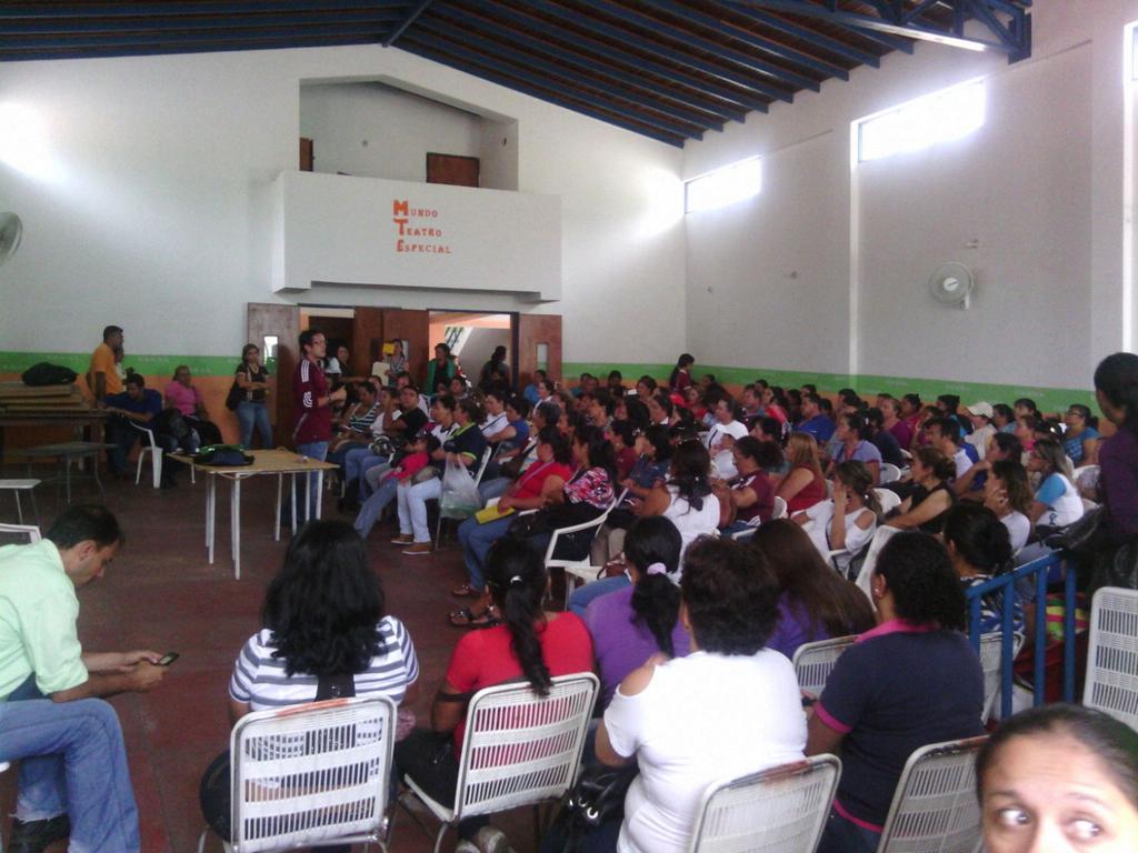 CnaeMerida's tweet photo. Activación del 1x15 de madres y padres cocineros, Municipios: Zea, Tovar, Pinto Salinas, Rivas Davila y Guaraque. https://t.co/yppGJFWbE4