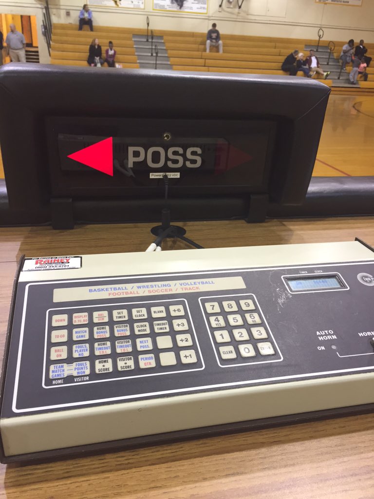 Hodgpodge80's tweet photo. What do football coaches do when season is over...
#clockkeeper https://t.co/QAmVF94YbU