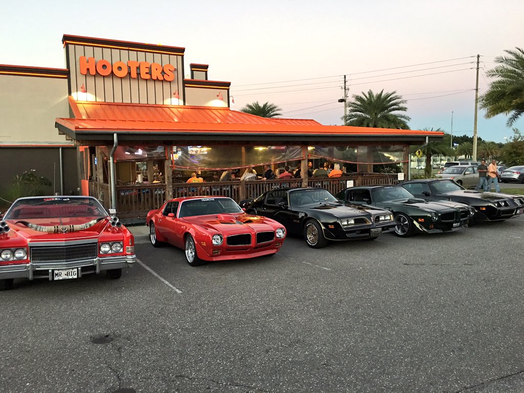 FloridaTransAM's tweet image. Dinner time #smokeyandthebandit is @Hooters in #Lakeland FL