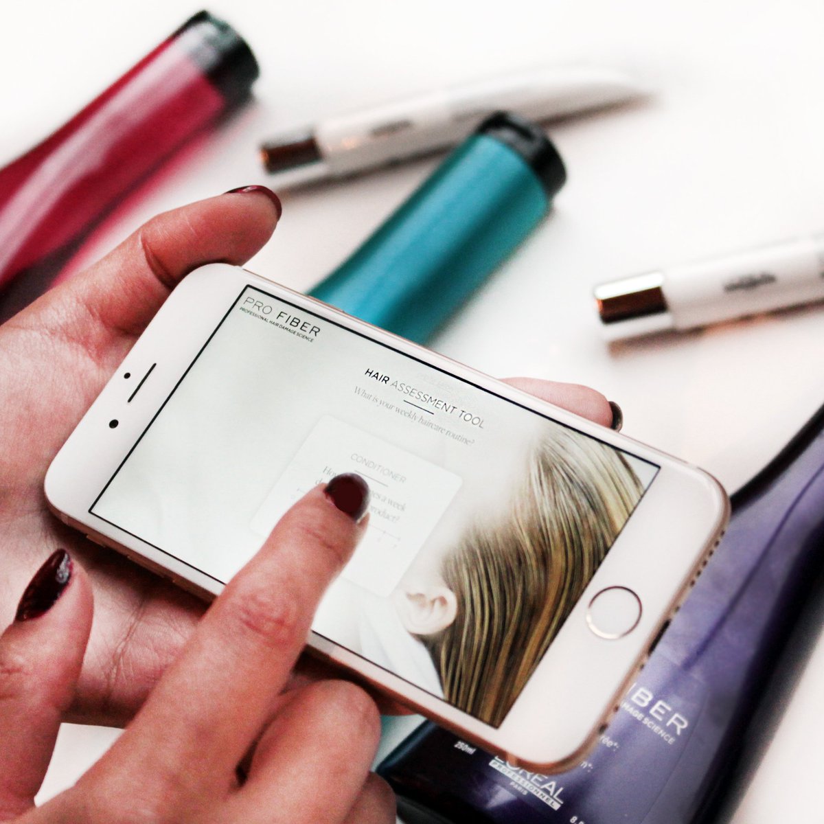 Download our PRO FIBER Hair Treatment App to determine the level of damage and the right treatment range for you.