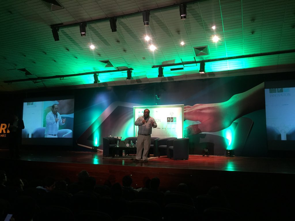 APPInnovaperu's tweet photo. Pitch de los finalistas en la categoría de Apps https://t.co/tqoTqExh8B