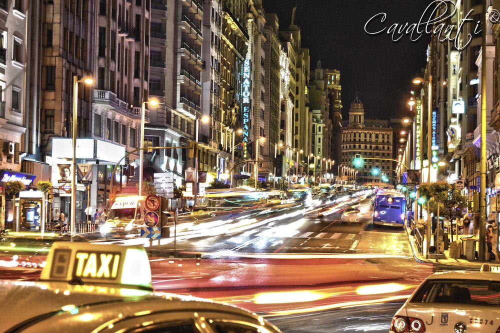 SecretosdeMadri's tweet photo. Madrid... ¡Bendita locura! ¡Buenas noches!
(Foto de Cavallanti) https://t.co/RSPirhBBTg