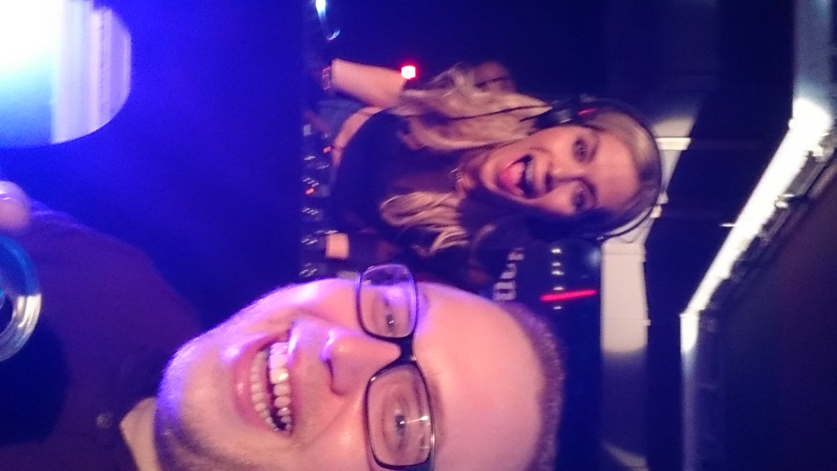 JDC85's tweet photo. @katelawler knew u would own the decks #guardianlates https://t.co/IB7MC9gCPO