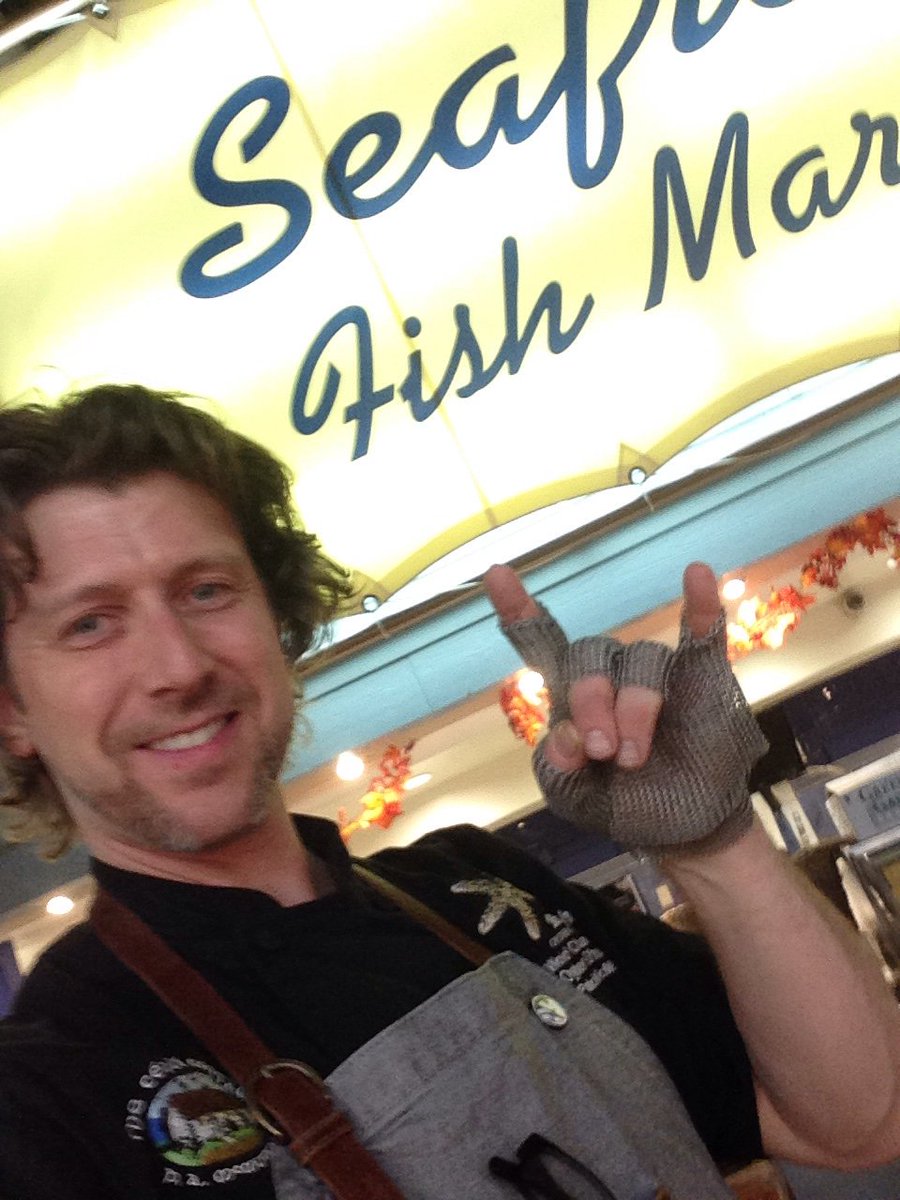 ShuckerPaddy's tweet photo. Meat you at #TheMarket @StLawrenceMkt @seafront #ShuckItUpButtercup 7-10pm https://t.co/E72vEHxYbx