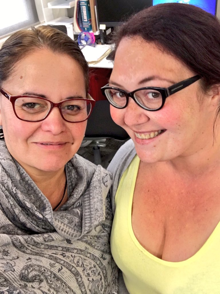 NZLainey's tweet photo. Awww ... @_MsMoneypenny_ came to say Hi!!! #FridayGoodness #workplacestuff https://t.co/ALUVa705w5