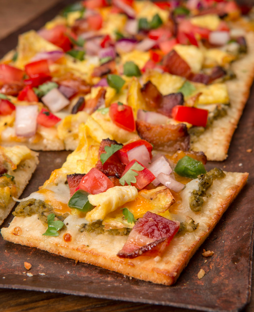 TopgolfAtlanta's tweet photo. Breakfast for dinner anyone? #breakfastflatbread #brinner https://t.co/yEC3lInD6P