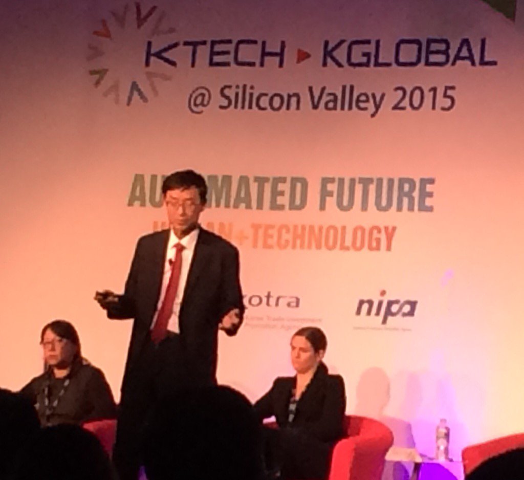 ShashaMirjana's tweet image. Korean women work 6x more at home than men. Robots can help her by Kyung Chul Shin #yujinrobot #KTECH2015