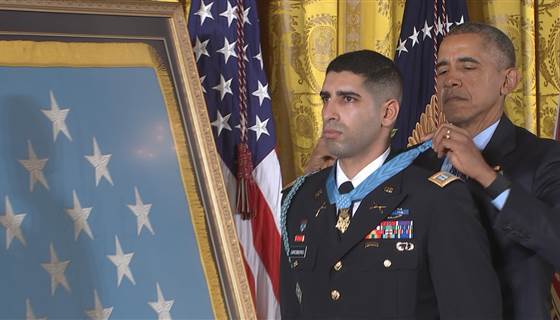 NBCNightlyNews's tweet photo. Pres. Obama awards Medal of Honor to retired Army Capt. Florent A. Groberg. @JimMiklaszewski reports now https://t.co/tqc8hdjfBz