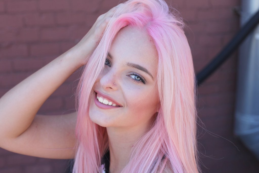 Megs On Twitter I Miss My Pink Hair Upbmnaihxe