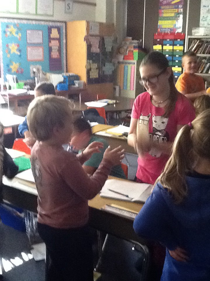 teachkirk's tweet photo. Ss investigating weathering and water erosion @SharpsburgES #180opportunities https://t.co/YDGoEDLVMP
