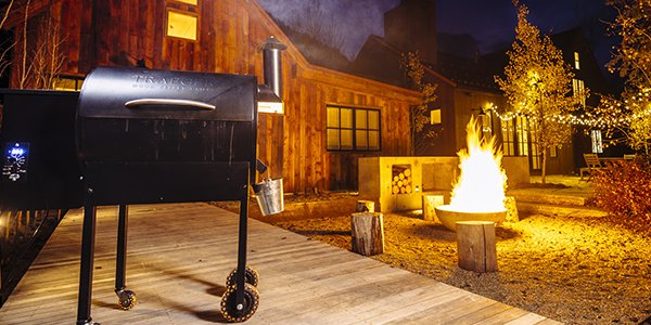 TraegerGrills's tweet photo. The taste of wood-fired goodness increases tenfold when fired in the great outdoors. #FueltheFire https://t.co/TUBvuOi6qu