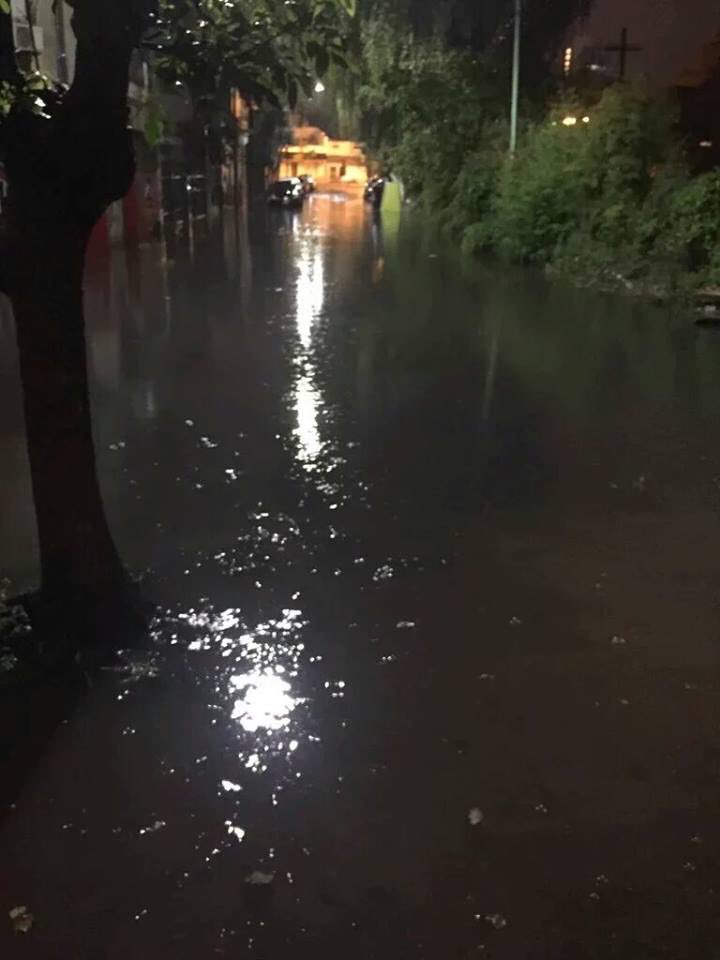 Luis_Delia's tweet photo. LA CAPITAL FEDERAL 
INUNDADA POR TODOS LADOS
ENORME PROTECCIÓN DE LA PRENSA
A @mauriciomacri https://t.co/jsJ5Xo2ErP