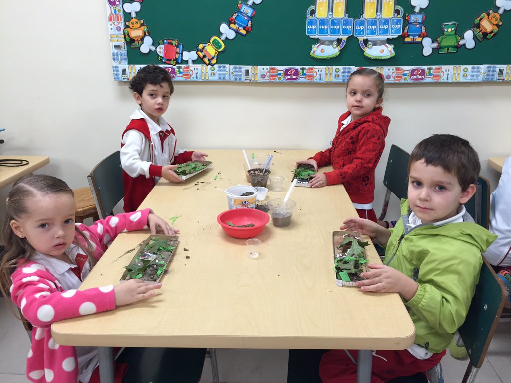 monicage's tweet photo. NF creating habitats for zoo animals! @ASFMELEM @Gigiberlanga #NFASFM #zooanimals https://t.co/lweCWN2Lwn