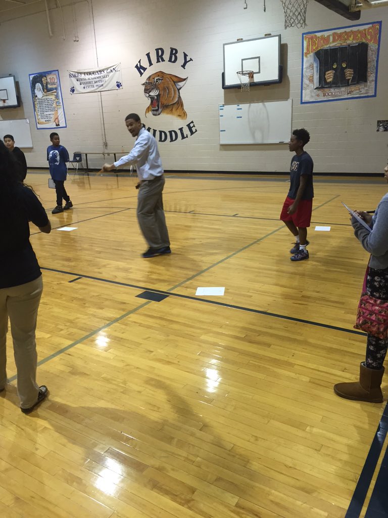 kirbymiddle's tweet photo. @SCSK12Unified more pics of KMS #Math&amp;LiteracyFamilyGameNight https://t.co/bCUi1sFp5X