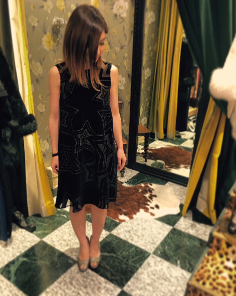 ルミネ横浜 Al Twitter 2f グレースコンチネンタル およばれ服もルミネカードで10 オフ カラーも種類も豊富にご用意しております パーティードレス 星柄 華やか ひざ丈ワンピ お呼ばれ 冬はワンピース デート クリスマス T Co Jvlnqxemez Twitter