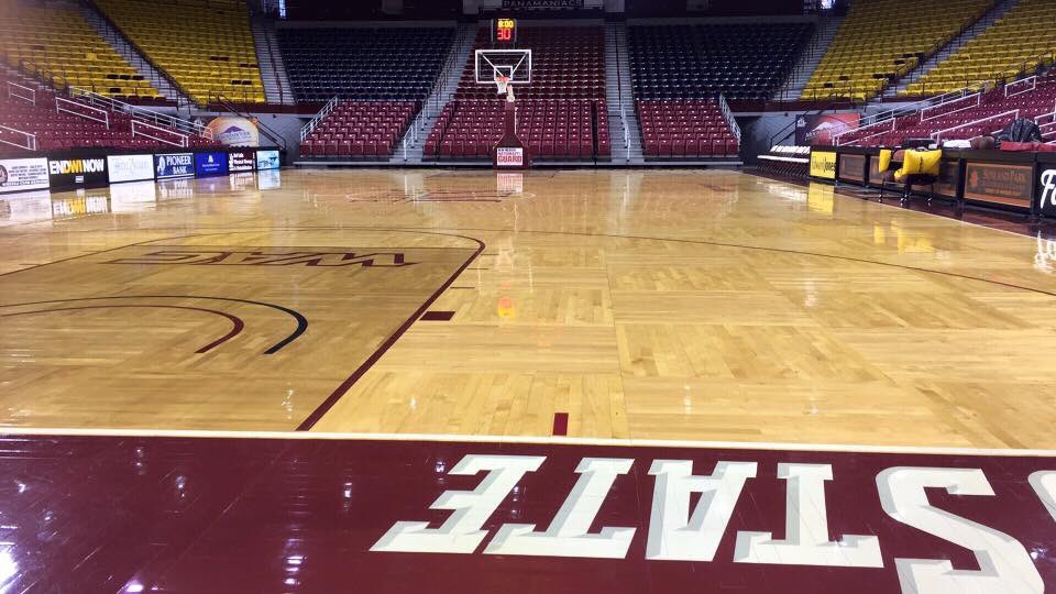 abqaggie49's tweet photo. We. Are. Ready. 🏀🔫💍💍💍💍💍 #FivePete #NMSU #Panamaniacs #LasCruces #Aggiequerque #Panammunition #AggieUp #Wobble https://t.co/penHiaRMK8