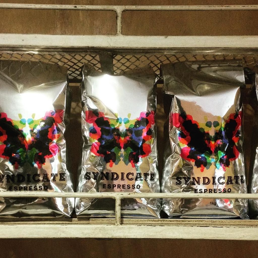 Fully compostable, high barrier coffee packaging - keeps our coffee fresh and eliminates p… ift.tt/1RSvS32