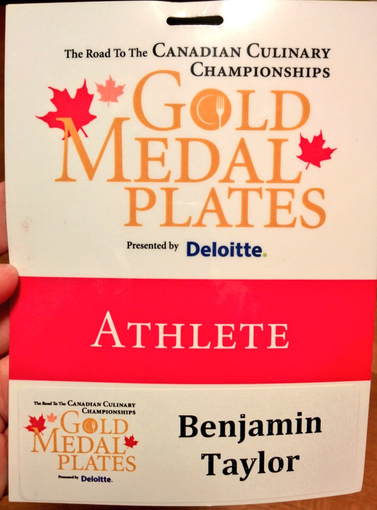 BenTaylorCAN's tweet photo. Thanks @GoldMedalPlates @ScottMoir @tessavirtue @MikaelKingsbury @jamiekorab @SandraSassine for an amazing evening! https://t.co/ojwkw3Jfcq