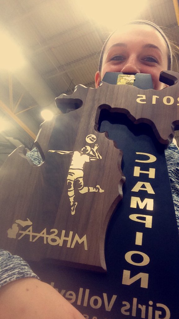 kamryyngrace's tweet image. REGIONAL CHAMPS