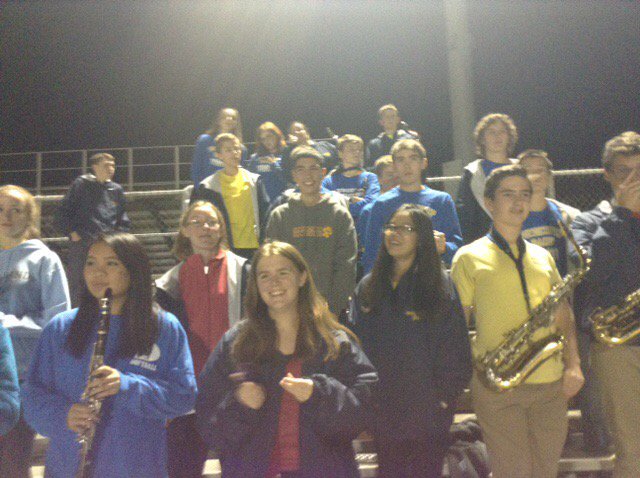 hallyeverett's tweet photo. I'm so proud to have conducted this wonderful pep band ☺️ thanks @JakeWalter8 for organizing it! #stemhoco2k15 https://t.co/r0ZLDbf15y