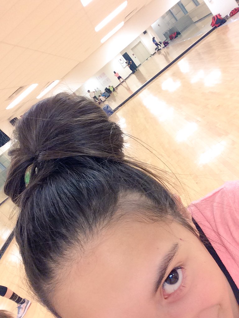 CoachMunsen's tweet image. When my girls decide to sneak selfies on my phone.  #coachproblems  #WhatAmIGoing2DoWithUgirls @_alycia_loveeee