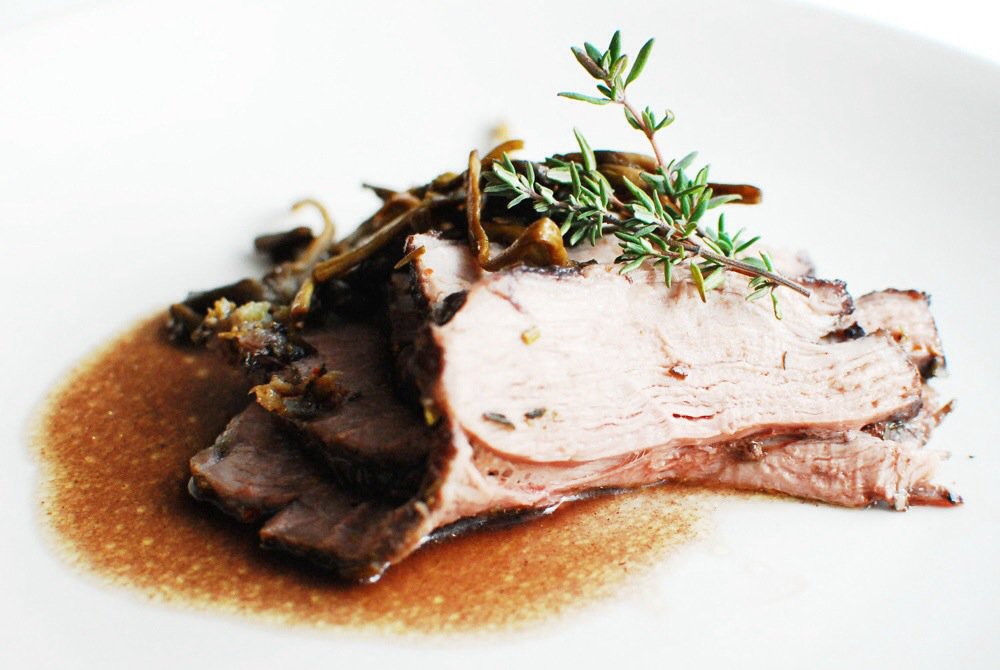 KitchenW's tweet photo. Lammstek med rödvinssky och trattkantareller   https://t.co/HR9coj6sGK #recept https://t.co/Jz9mr9CaFc