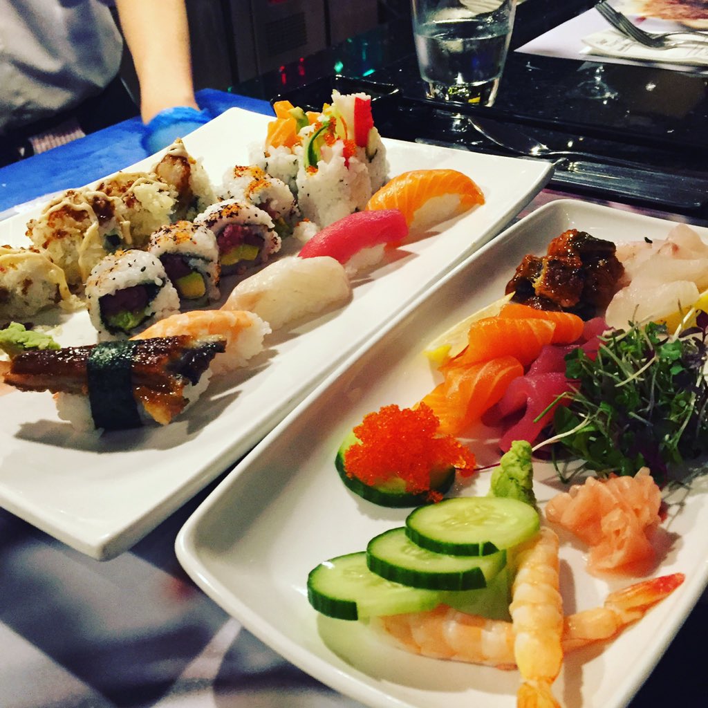 fmcgowanpt's tweet photo. Favourite sushi restaurant! Highly recommended! #cheatmeal #cheatday #sushi #southport #vincents #delicious #fish https://t.co/869UYe8Hvy