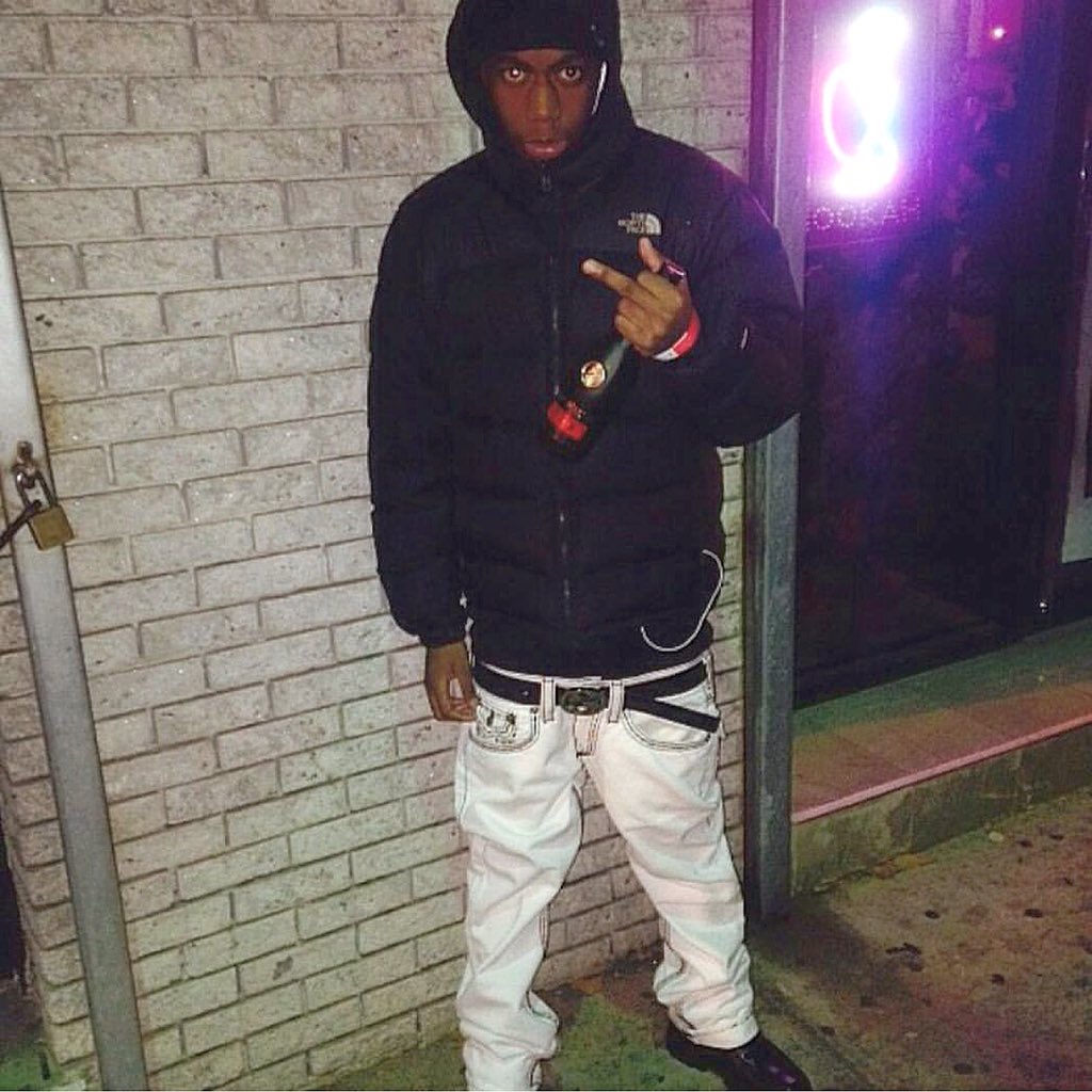 ballinwitnodeal's tweet image. RIP TAYTAY 👼🏾😤. I LOVE YOU CRO, WE GON MISS YOU 💙💯.