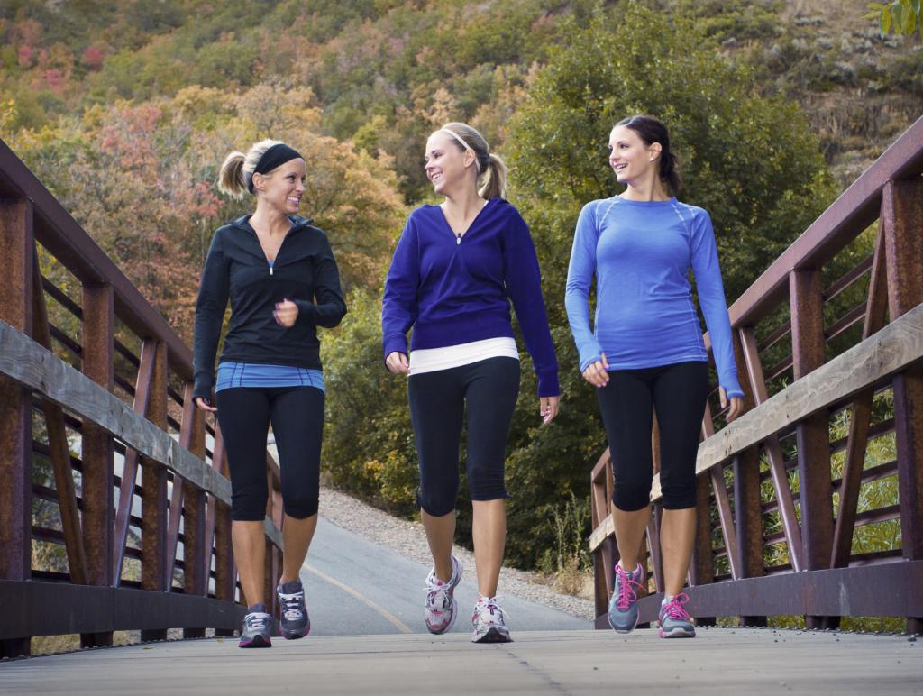 MayoClinic's tweet photo. Consumer #HealthTips: Maintain, don't gain https://t.co/x8MlDJhGtl https://t.co/DJuAlDvmNd