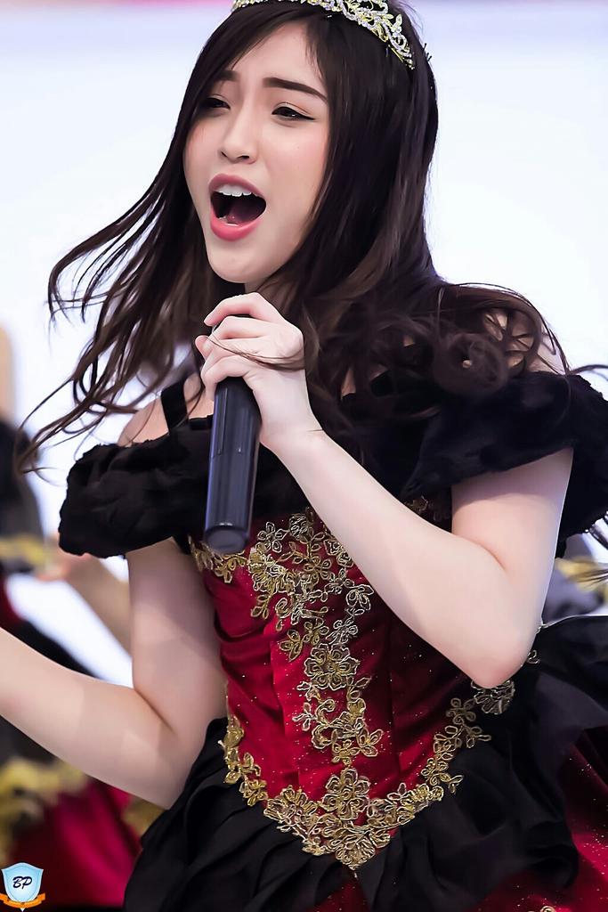 SharePict__48's tweet photo. Bunda @Naomi_JKT48 https://t.co/e5cgfnsDzJ