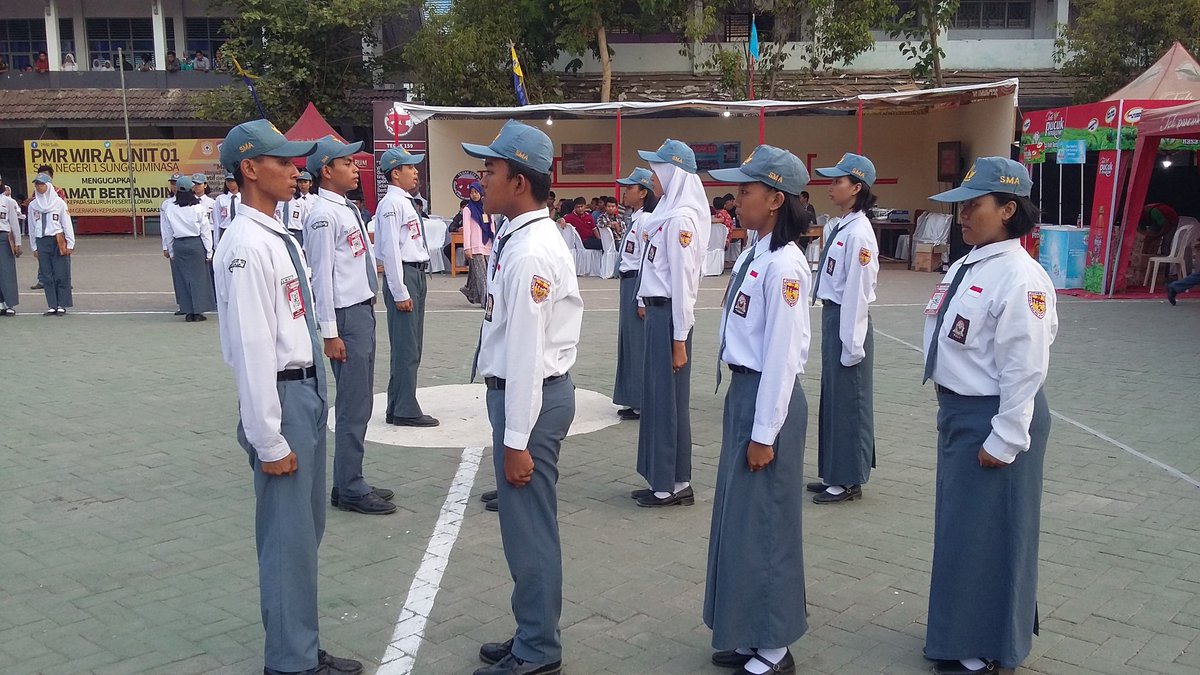 Tegak_159's tweet photo. #LTUS dari SMAN 15 Makassar #Tegak159BagianV @paskibra159 https://t.co/hG8cQE6ELS