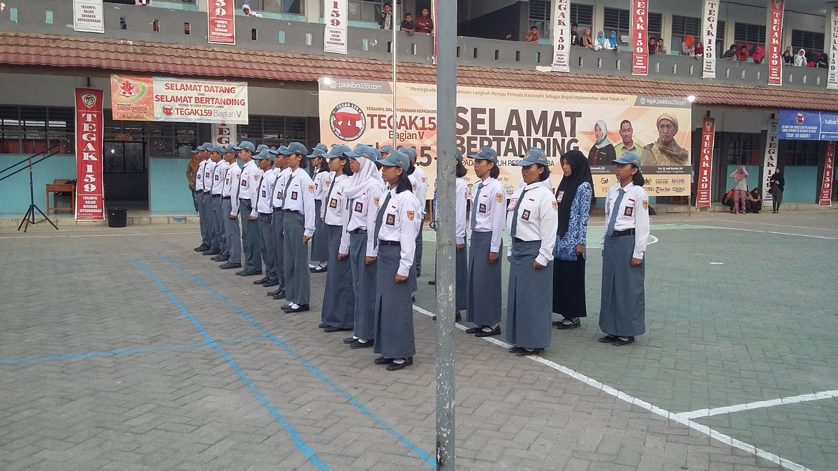 Tegak_159's tweet photo. #LTUS dari SMAN 15 Makassar #Tegak159BagianV @paskibra159 https://t.co/hG8cQE6ELS