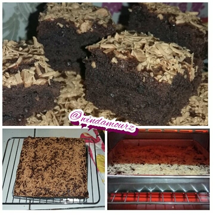 winda_al's tweet photo. Cemilan di kala hujan... ☕🍫☕ #browniesovomaltine https://t.co/ikEA4gweD2