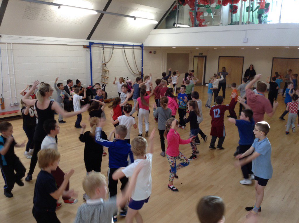 @Year4Layton tweet media