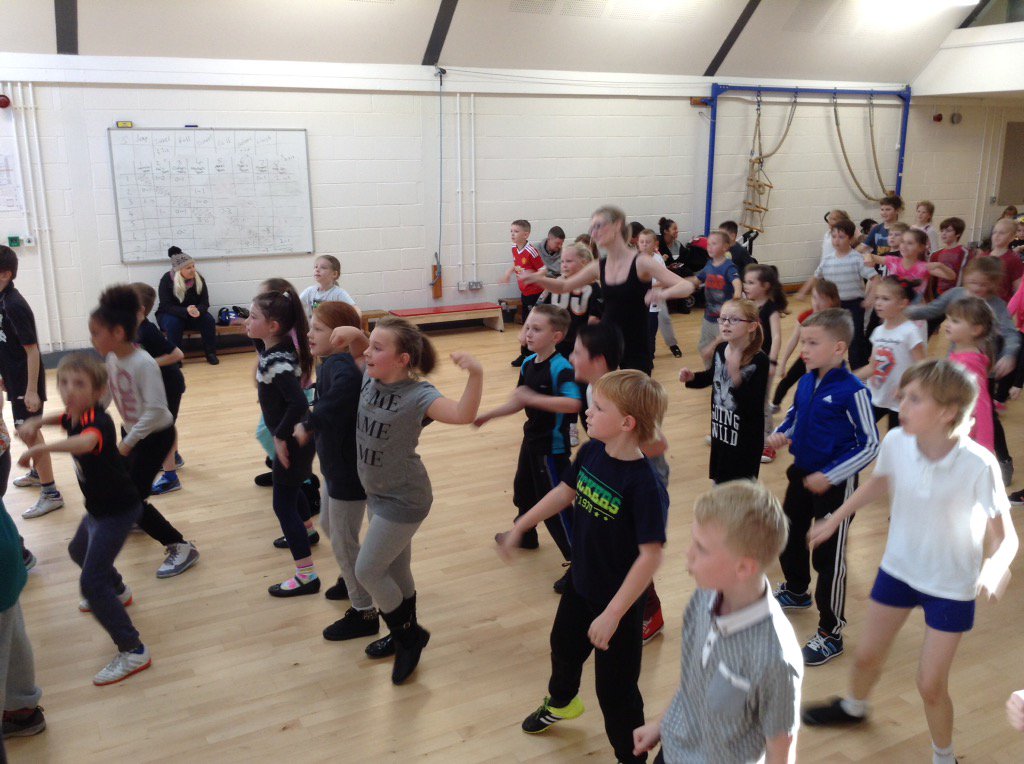 @Year4Layton tweet media