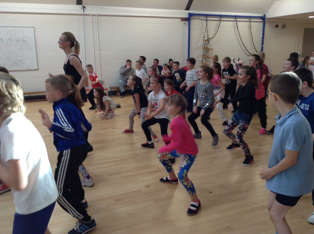 @Year4Layton tweet media