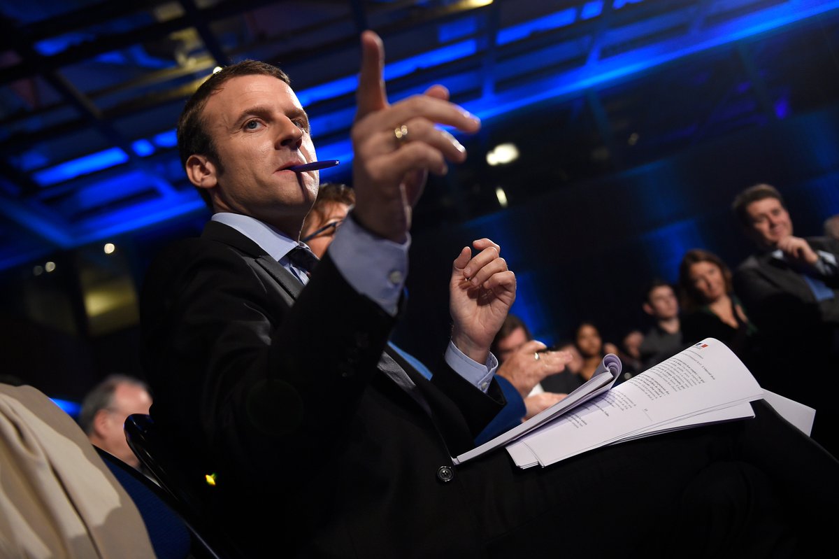 MarcdeBoni's tweet photo. Macron : «le libéralisme est une valeur de gauche» - de quoi obtenir la paix sociale au PS https://t.co/3lWCH3NXeL https://t.co/U3DkLP9CEO
