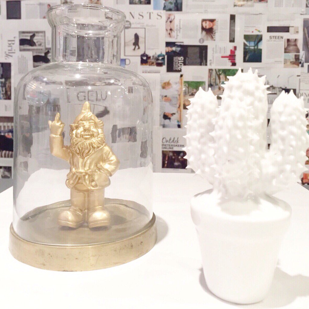 PoushNL's tweet photo. Non-conformist gnome in tha house! #auw! ;-) #poushstore #Hilversum met @ByZenz en @NoussCstore https://t.co/GNUI20sGvi