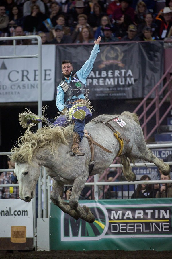 3oh6's tweet photo. Congrats to @calebrbennett for the win tonight on a heck of a 88 point ride! #CFR42 #yegevents #yeg https://t.co/bitMN65K7g